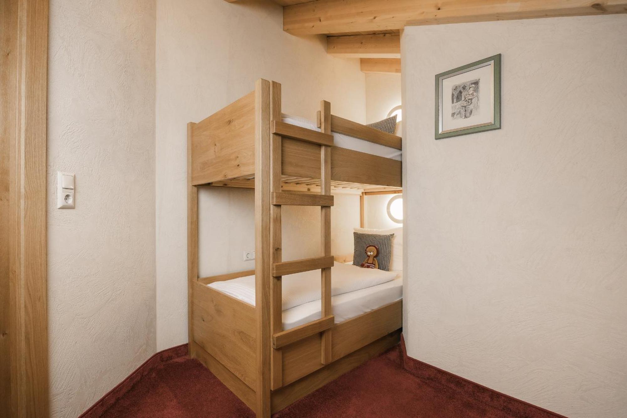 Neueroeffnung Miaflor Familien- & Aktivresort Ried im Oberinntal Quarto foto